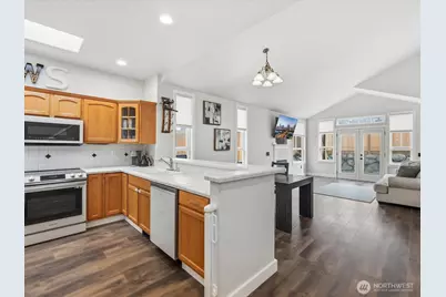 16501 48th Avenue W #B, Edmonds, WA 98026 - Photo 4