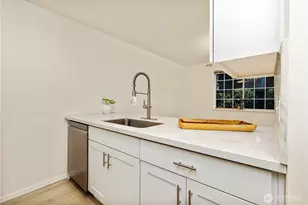 7453 Newcastle Golf Club Rd, Newcastle, WA 98059 - Photo 10