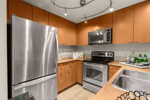 8240 126th Ave NE, Kirkland, WA 98033 - Photo 10