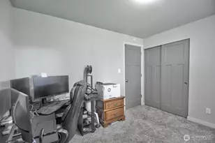 10819 57th St E, Puyallup, WA 98372 - Photo 18