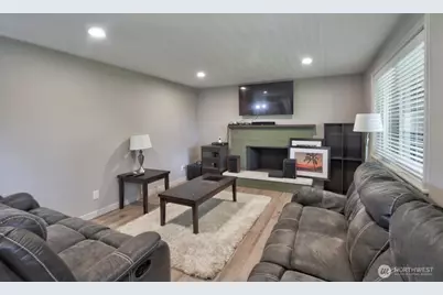 10819 57th Street E, Puyallup, WA 98372 - Photo 4