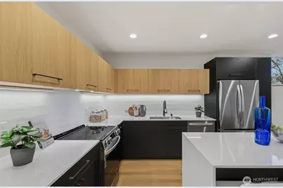 3648 Greenwood Avenue N #B, Seattle, WA 98103 - Photo 14