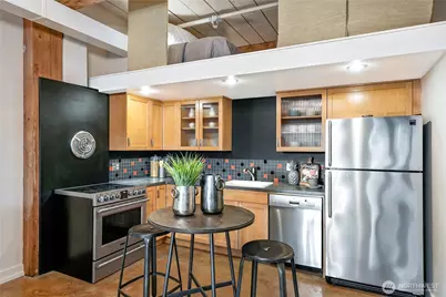 1507 Western Avenue #R102, Seattle, WA 98101 - Photo 6