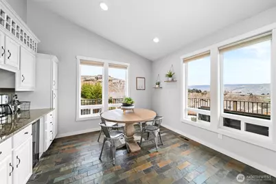 712 Vista View Place, East Wenatchee, WA 98802 - Photo 18