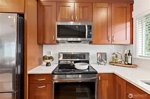 3231 S 299th St, Auburn, WA 98001 - Photo 8