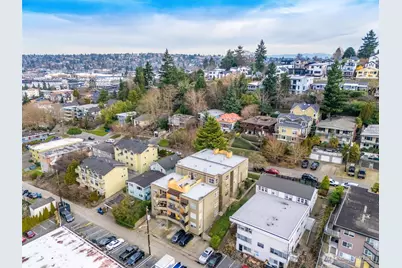 3425 14th Avenue W, Seattle, WA 98119 - Photo 2