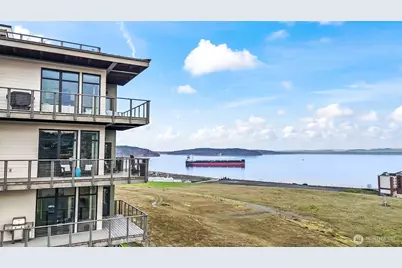 5204 N Bennett Street #411, Ruston, WA 98407 - Photo 2