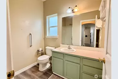 736 G Street SW, Tumwater, WA 98512 - Photo 16