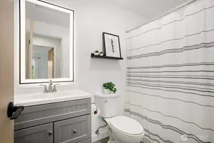 595 Newport Way NW, Issaquah, WA 98027 - Photo 16