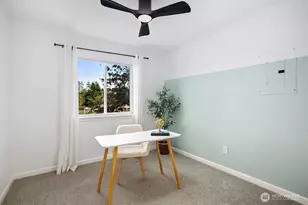 595 Newport Way NW, Issaquah, WA 98027 - Photo 14