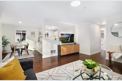 595 Newport Way NW #C4, Issaquah, WA 98027 - Photo 4