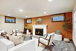 941 N 79th St, Seattle, WA 98103 - Photo 16