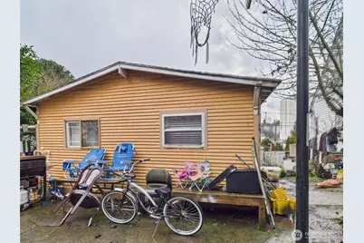 2820 29th Avenue S, Seattle, WA 98114 - Photo 4