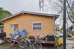 2820 29th Ave S, Seattle, WA 98114 - Photo 4