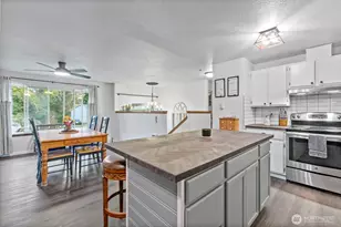 60 NE Lorrain Ct, Belfair, WA 98528 - Photo 8