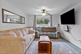 60 NE Lorrain Ct, Belfair, WA 98528 - Photo 20