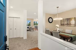 2402 NE 19th St, Renton, WA 98056 - Photo 4