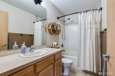 16633 Greenleaf Avenue SE, Yelm, WA 98597 - Photo 16