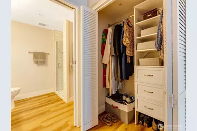 701 Columbia Street #414, Vancouver, WA 98660 - Photo 24