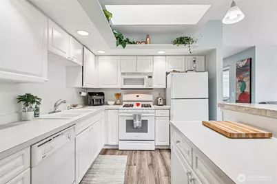 2729 Cody Circle #202, Bellingham, WA 98225 - Photo 4