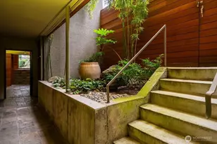 1717 5th Ave N, Seattle, WA 98109 - Photo 24