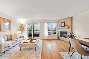 1717 5th Ave N, Seattle, WA 98109 - Photo 6