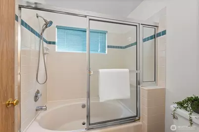 12731 102nd Avenue NE, Kirkland, WA 98034 - Photo 18