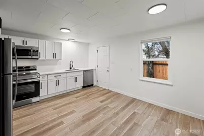 751 110th Street S, Tacoma, WA 98444 - Photo 4