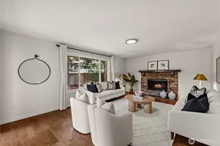 12518 SE 67th St, Bellevue, WA 98006 - Photo 2