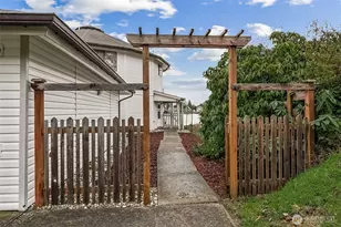 674 Mt Olympus Ave SE, Ocean Shores, WA 98569 - Photo 8