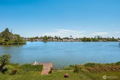 674 Mt Olympus Avenue SE, Ocean Shores, WA 98569 - Photo 12