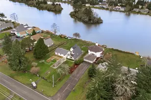 674 Mt Olympus Ave SE, Ocean Shores, WA 98569 - Photo 4