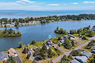 674 Mt Olympus Ave SE, Ocean Shores, WA 98569 - Photo 2