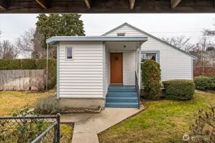 1202 Fifth St, Wenatchee, WA 98801 - Photo 2