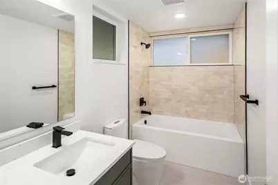 727 18th Avenue, Seattle, WA 98122 - Photo 24