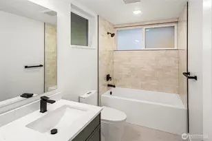 727 18th Ave, Seattle, WA 98122 - Photo 24