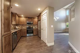 16915 SE 6th St, Vancouver, WA 98684 - Photo 8