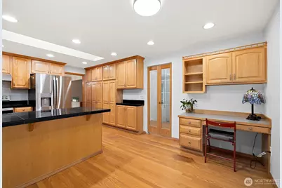 4626 159th Avenue SE, Bellevue, WA 98006 - Photo 6