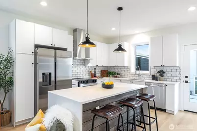 1556 S Pearl Street #B, Seattle, WA 98108 - Photo 6