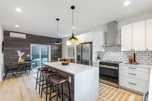 1556 S Pearl St, Seattle, WA 98108 - Photo 2