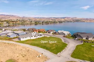 129 Chelan View Dr, Manson, WA 98831 - Photo 2