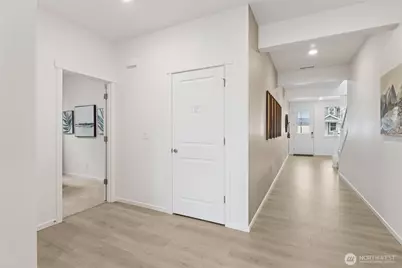 12819 8th Avenue E #21, Tacoma, WA 98445 - Photo 14