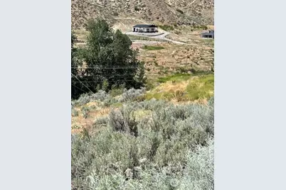 159 Southridge Court, Wenatchee, WA 98801 - Photo 2