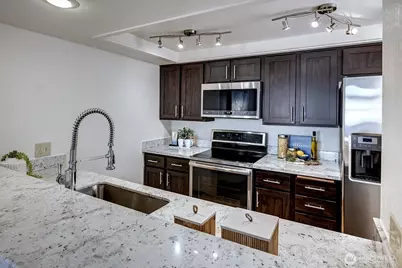 7 Lake Bellevue Drive #206, Bellevue, WA 98005 - Photo 8