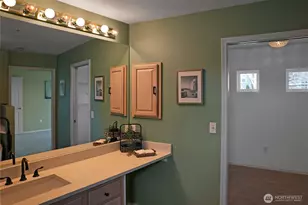 22472 SE Highland Cir, Issaquah, WA 98029 - Photo 16