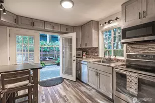 2735 NE 103rd St, Seattle, WA 98125 - Photo 10