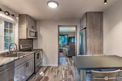 2735 NE 103rd Street, Seattle, WA 98125 - Photo 12