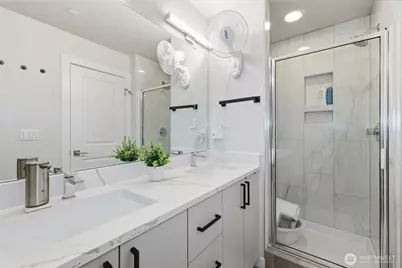 806 164th Street SW #B3, Lynnwood, WA 98037 - Photo 22