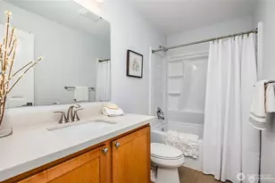 5523 Lakemont Blvd SE, Bellevue, WA 98006 - Photo 18