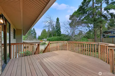 19624 62nd Avenue NE, Kenmore, WA 98028 - Photo 8